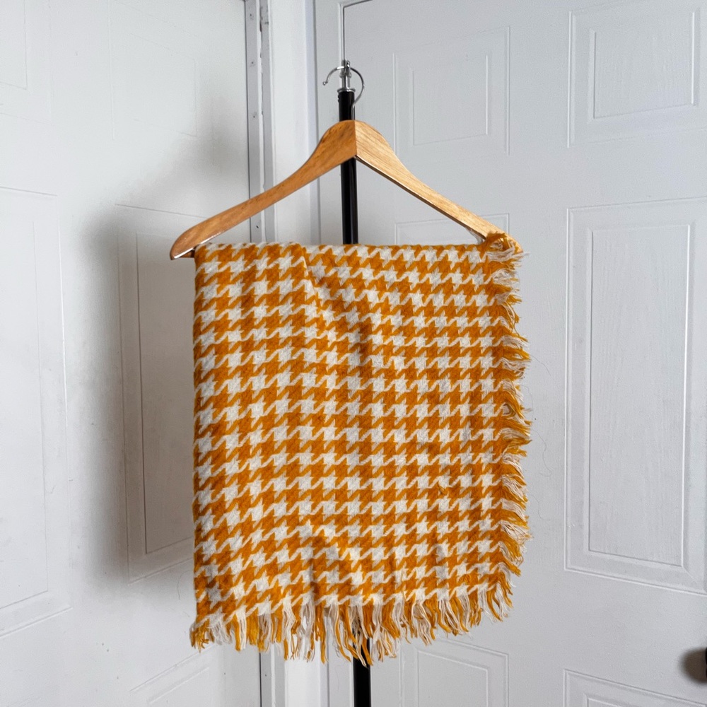 Yellow Houndstooth Patterned Scarf